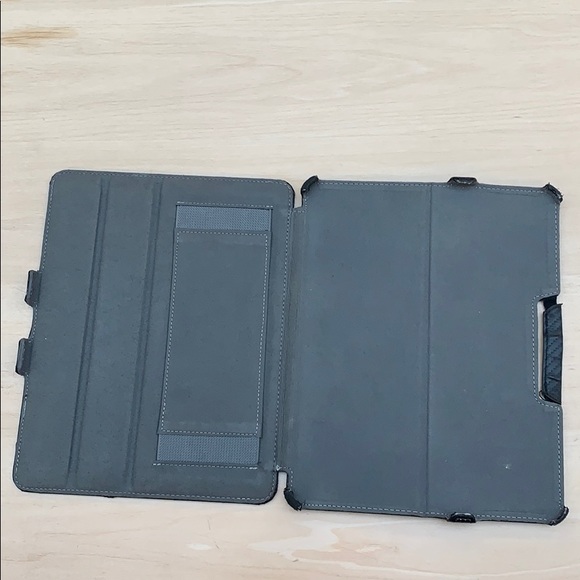 First generation iPad case - Picture 2 of 4